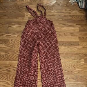 Beautiful corduroy overhauls.